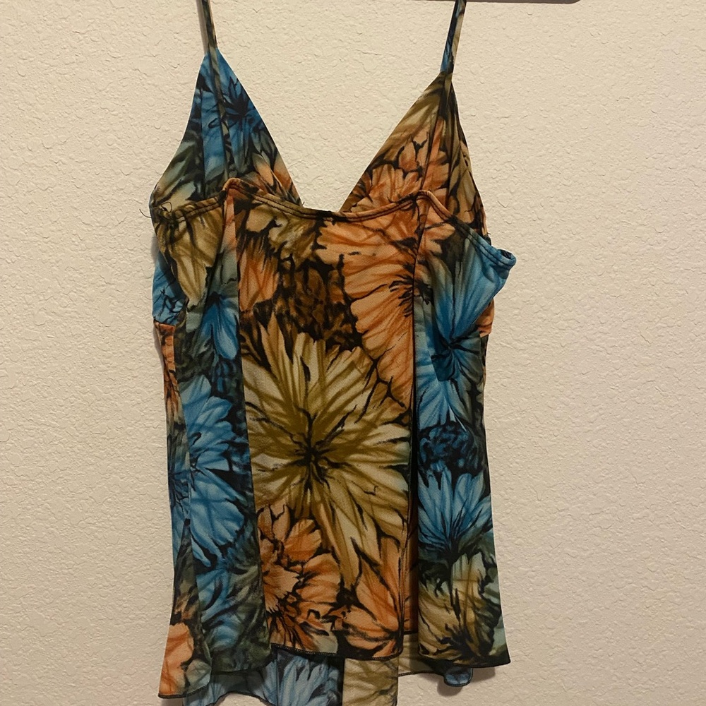 Vanity Halter Top - Picture 3 of 4